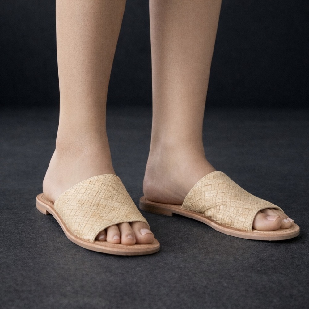 Frye Women's Tan Woven Slide Sandals